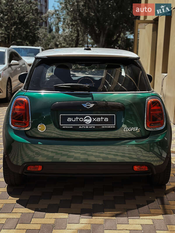 Хэтчбек MINI Cooper 2022 в Николаеве