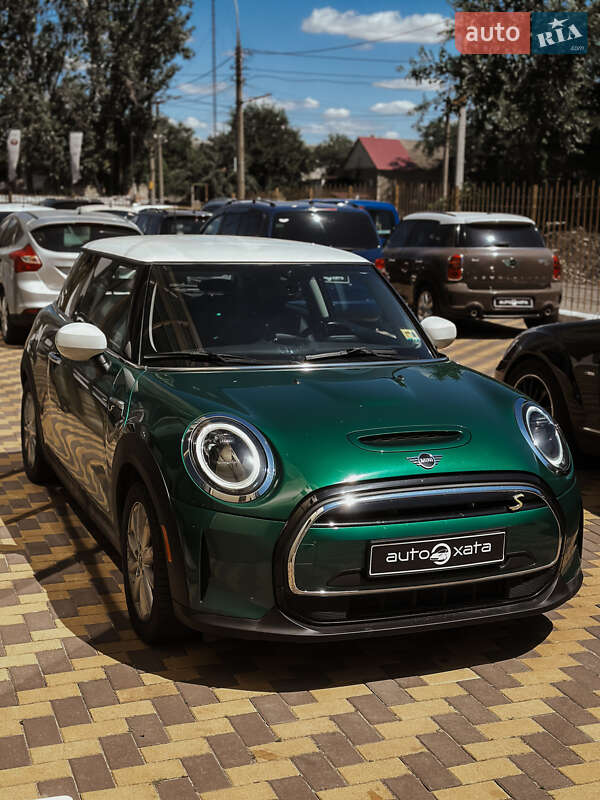Хэтчбек MINI Cooper 2022 в Николаеве