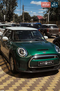 Хэтчбек MINI Cooper 2022 в 