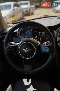 Хэтчбек MINI Cooper 2022 в 