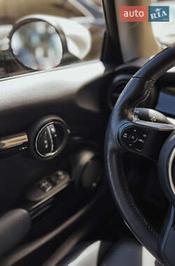Хэтчбек MINI Cooper 2022 в 