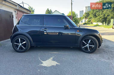 Хэтчбек MINI Cooper 2002 в 