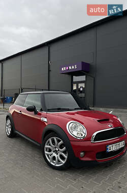 Хэтчбек MINI Cooper 2009 в Ивано-Франковске