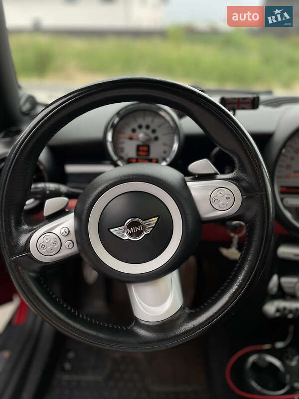 Хэтчбек MINI Cooper 2009 в Ивано-Франковске