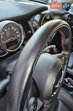 Хэтчбек MINI Cooper 2018 в 