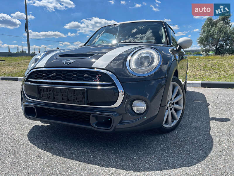 Хэтчбек MINI Cooper 2014 в Киеве