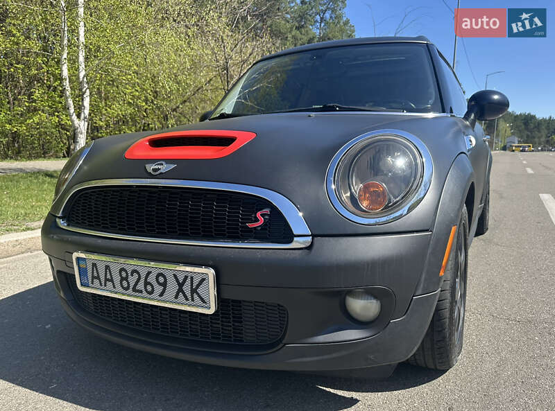 Хэтчбек MINI Cooper 2010 в Киеве
