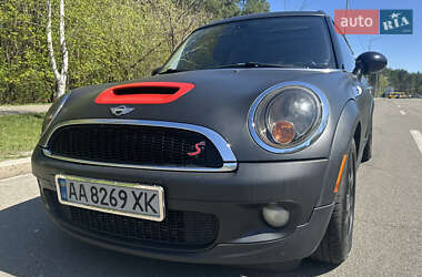 Хетчбек MINI Cooper 2010 в 