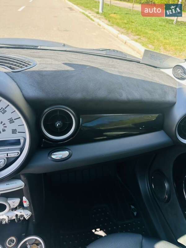 Хэтчбек MINI Cooper 2010 в Киеве