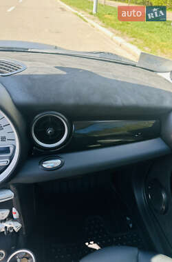 Хетчбек MINI Cooper 2010 в 