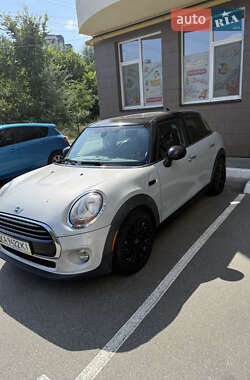 MINI Cooper 2017