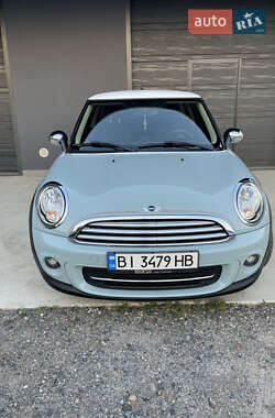 Хэтчбек MINI Cooper 2013 в 