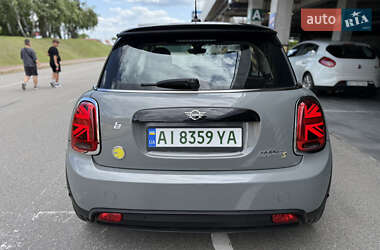 Хэтчбек MINI Cooper 2022 в 