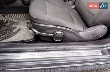 Хэтчбек MINI Cooper 2010 в 
