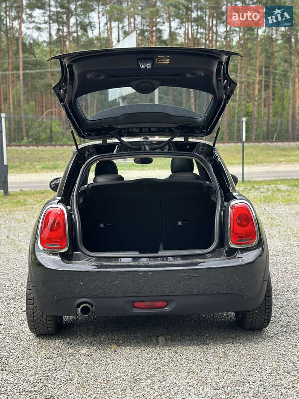 Хетчбек MINI Cooper 2016 в Гостомелі