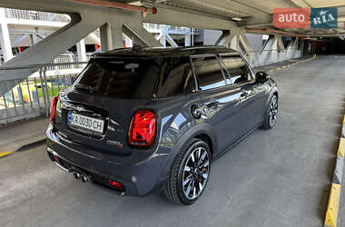 Хетчбек MINI Cooper 2018 в 