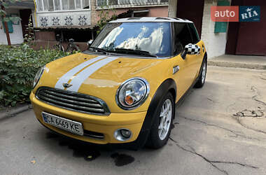 Хетчбек MINI Cooper 2007 в 