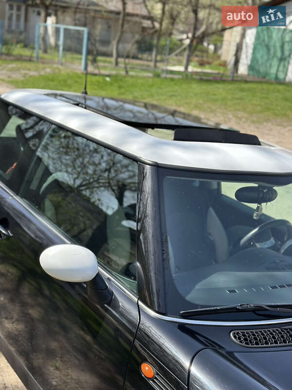 Хэтчбек MINI Cooper 2001 в Залещиках