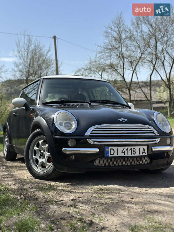 Хэтчбек MINI Cooper 2001 в Залещиках