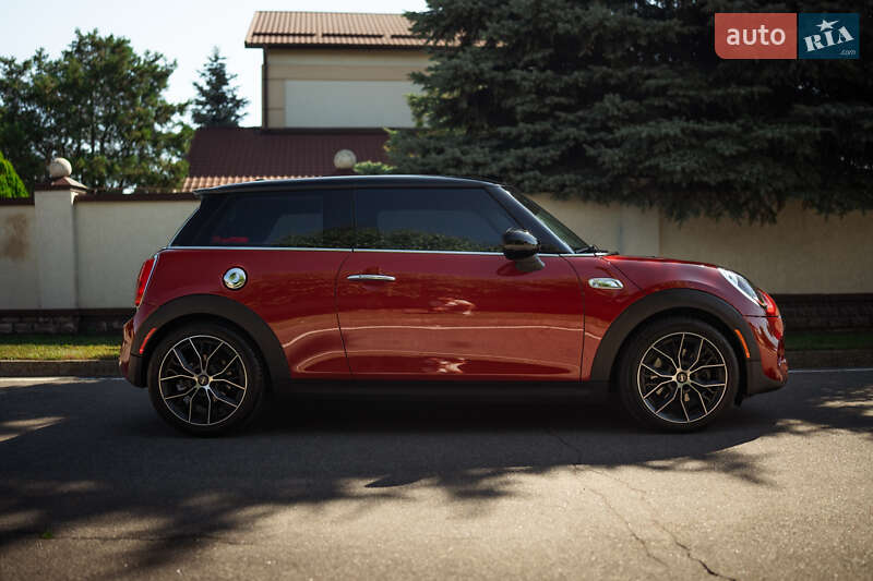 Хэтчбек MINI Cooper 2014 в 