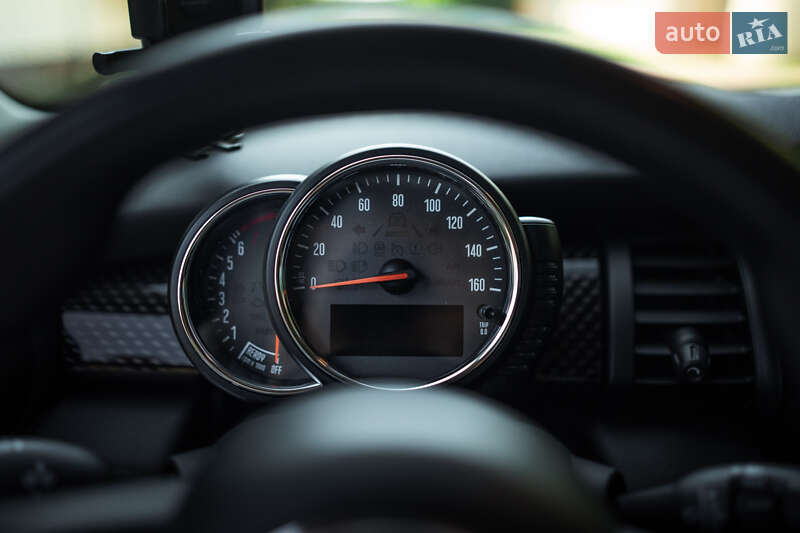 Хэтчбек MINI Cooper 2014 в Полтаве