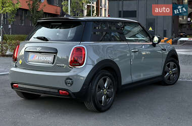 Хетчбек MINI Cooper 2022 в 