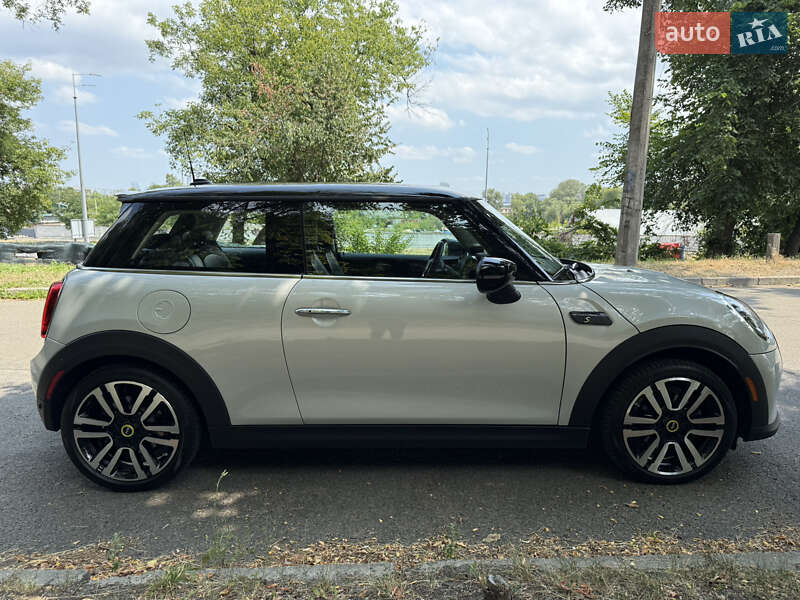 Хетчбек MINI Cooper 2022 в Києві