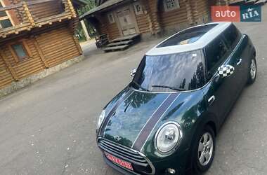 Хэтчбек MINI Cooper 2016 в 