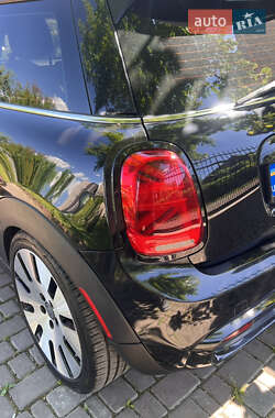 Хэтчбек MINI Cooper 2014 в 