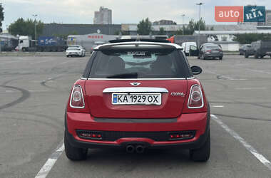 Хетчбек MINI Cooper 2011 в 