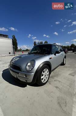Хетчбек MINI Cooper 2002 в 