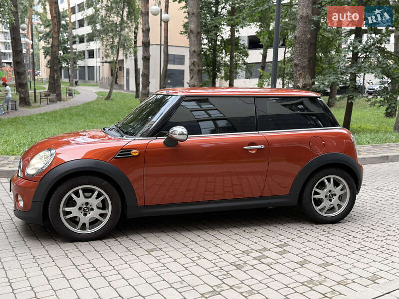 Хетчбек MINI Cooper 2011 в Броварах