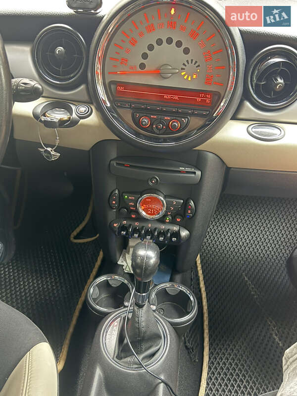 Хетчбек MINI Cooper 2011 в Броварах