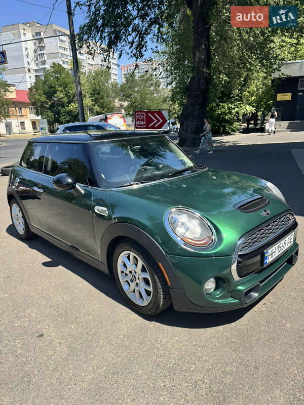 Хэтчбек MINI Cooper 2016 в Одессе
