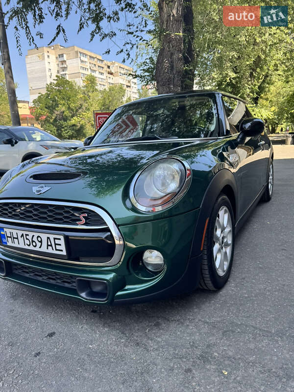 Хэтчбек MINI Cooper 2016 в Одессе