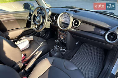 Хетчбек MINI Cooper 2013 в 