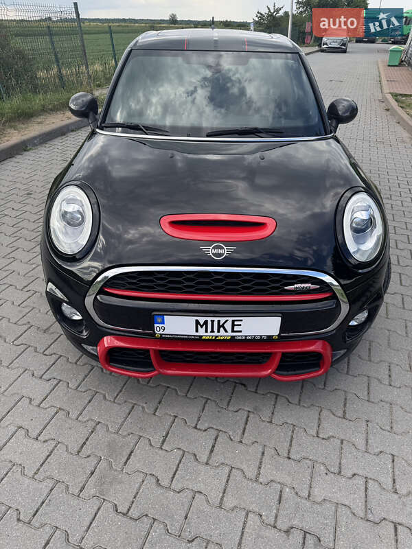 Хэтчбек MINI Cooper 2017 в Ивано-Франковске