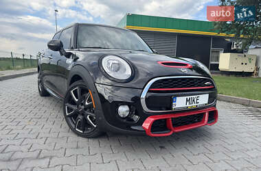 Хэтчбек MINI Cooper 2017 в Ивано-Франковске