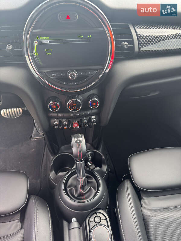 Хэтчбек MINI Cooper 2017 в Ивано-Франковске