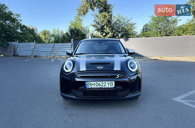 Хэтчбек MINI Cooper 2022 в 