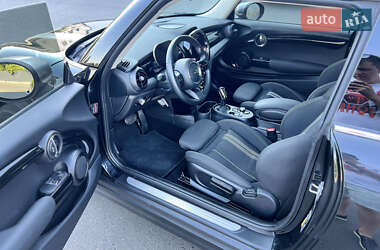 Хэтчбек MINI Cooper 2022 в 