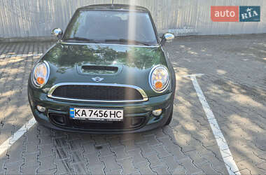 Хетчбек MINI Cooper 2013 в 