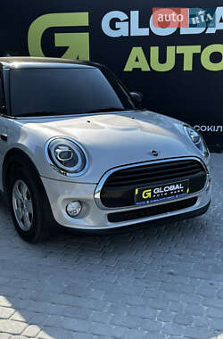 Хетчбек MINI Cooper 2019 в 