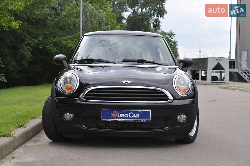 Хетчбек MINI Cooper 2010 в Києві