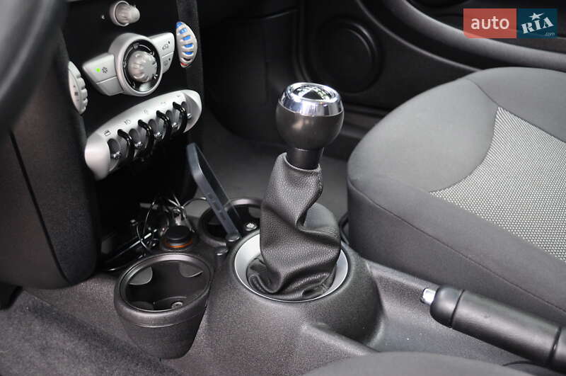 Хетчбек MINI Cooper 2010 в Києві