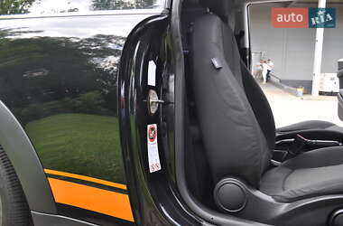 Хэтчбек MINI Cooper 2010 в 