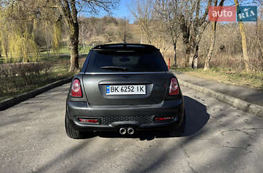 Хэтчбек MINI Cooper 2012 в 