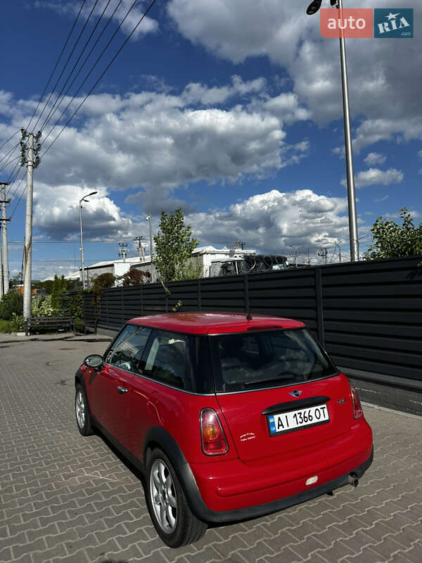 Хэтчбек MINI Cooper 2001 в Киеве