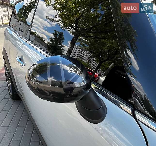 Хетчбек MINI Cooper 2011 в Дніпрі