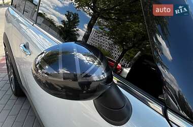 Хэтчбек MINI Cooper 2011 в 